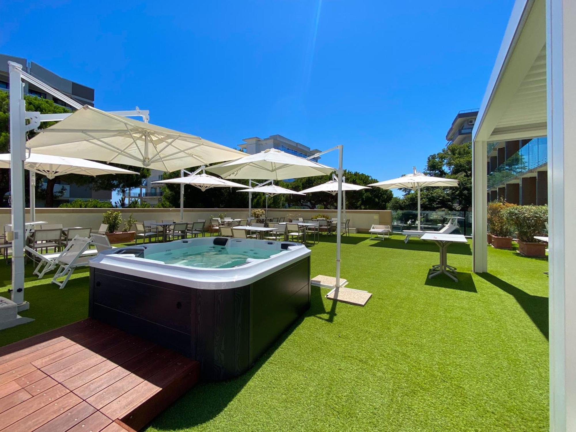 Hotel Polo Rimini Exterior photo